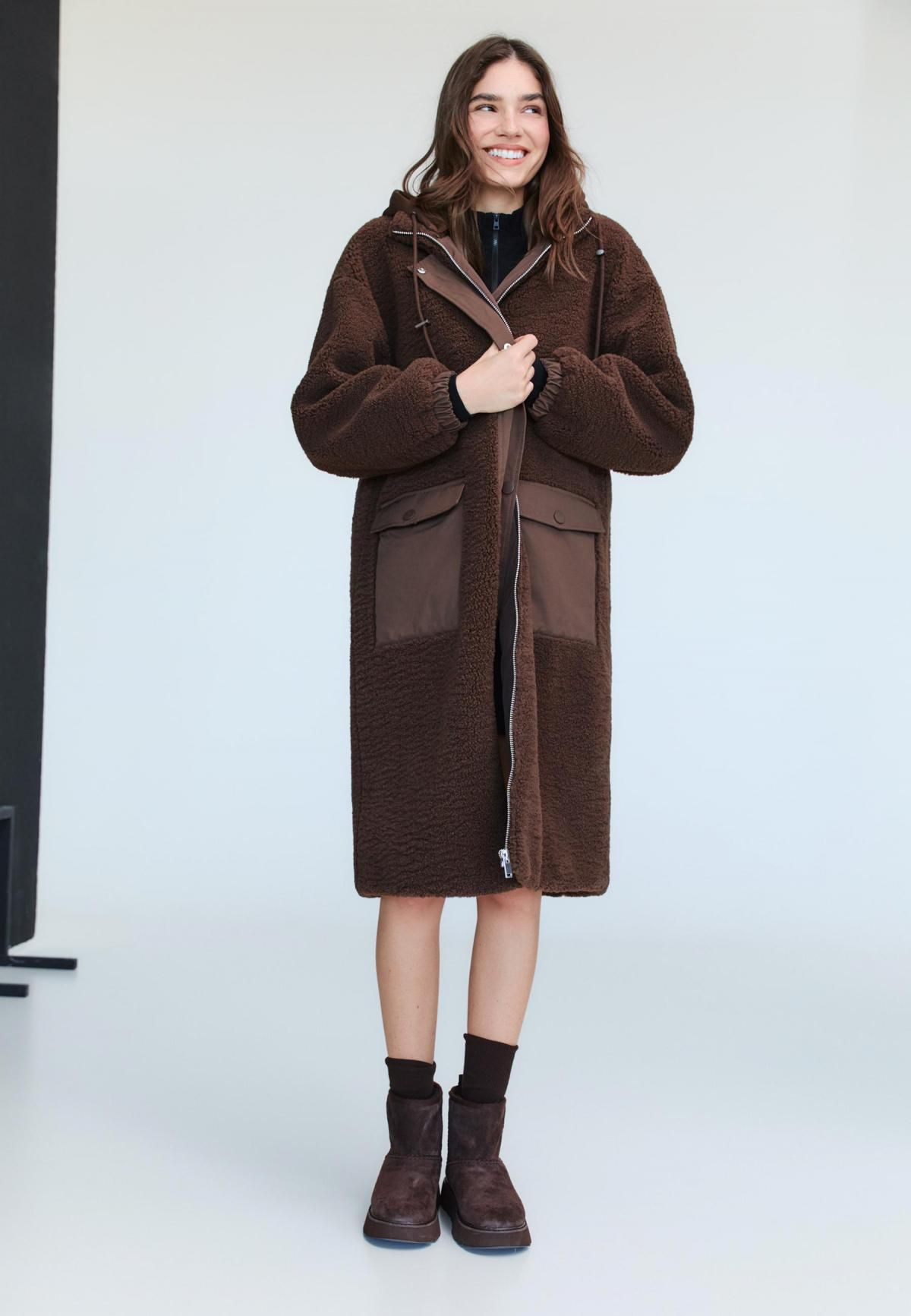 스트라디바리우스 테크니컬 퍼안감 롱 코트 8605/838 BROWN - 상세 이미지 4