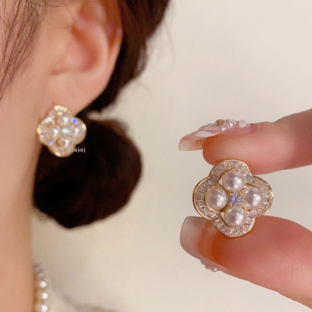 14K 클로버 진주 플라워 이어링 큐빅 스터드 딱붙는 귀걸이 이미지 8