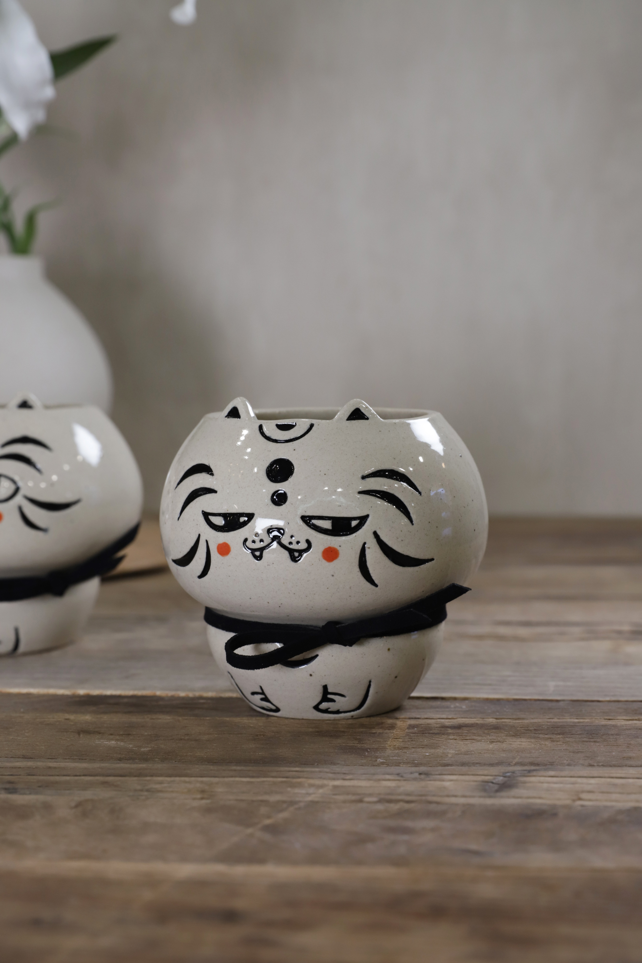 [3차예약12월10일이후 발송] 디어마이팟 블랙호랑이선비 표정선택 귀여운 유약 도자기 분갈이 토분 화분 동물 화분