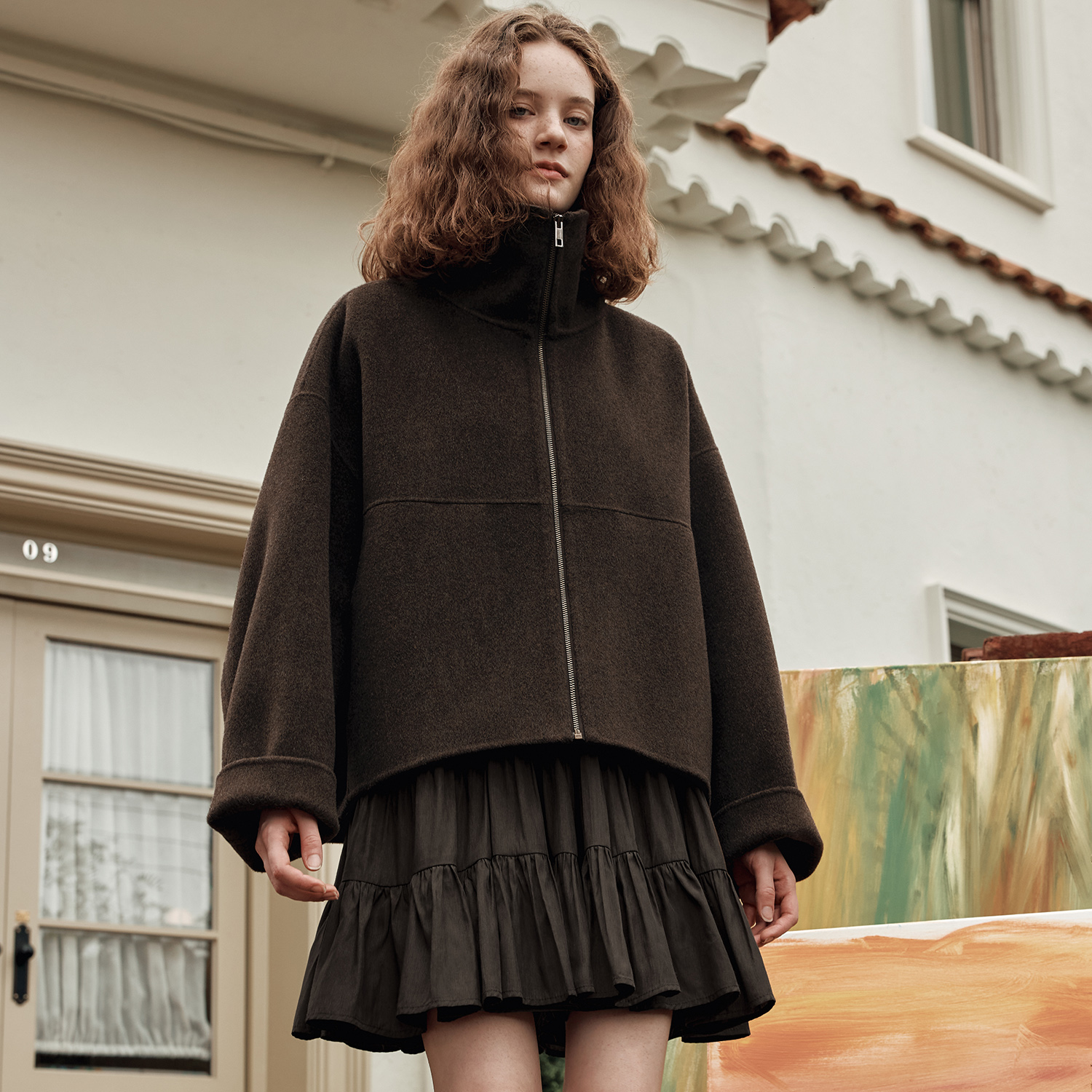 [제로스트릿] [2컬러] 캐시미어 하이넥 집업 하프 코트 CASHMERE HIGH-NECK ZIP-UP HALF COAT - 상세 이미지 2