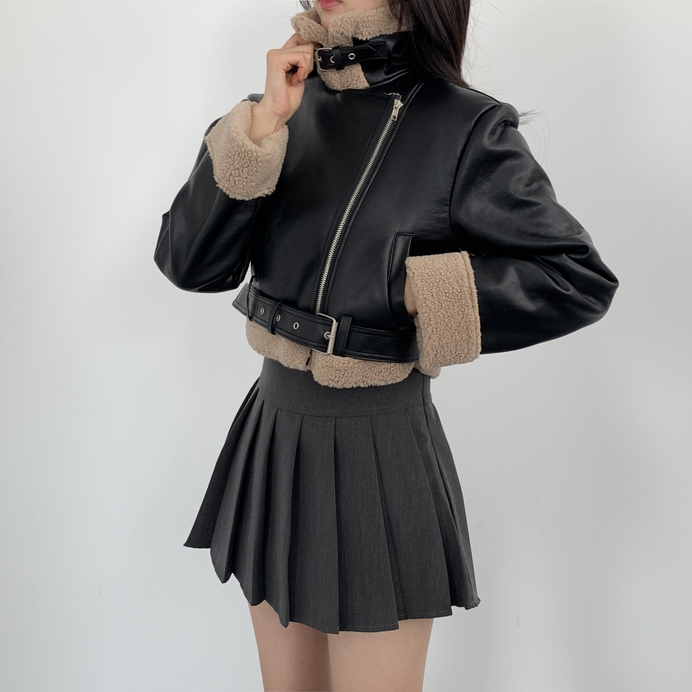 여성 아우터 양털 무스탕 겨울 점퍼 퍼자켓 톰보이자켓 무스탕 코디 크롭 가죽 레더 - 상세 이미지 5