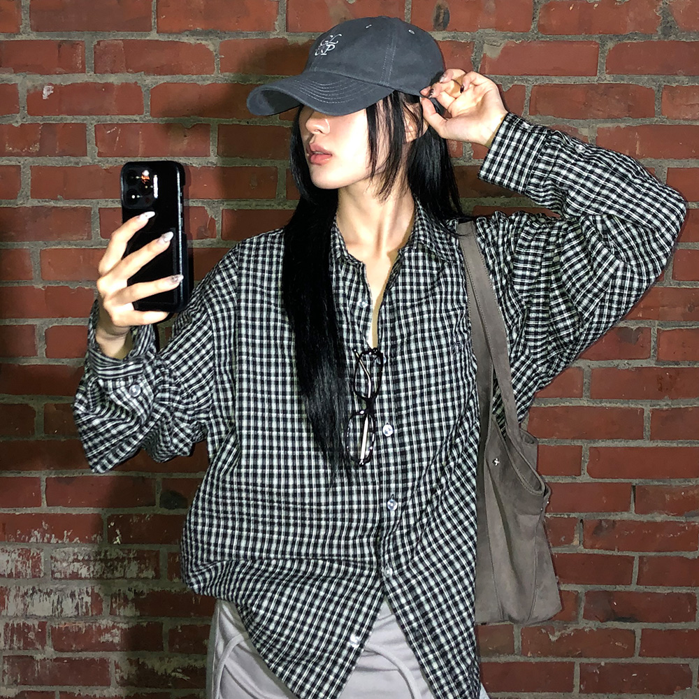 어퍼 데일리 오버핏 체크셔츠 블랙 UPPR - 상품 이미지