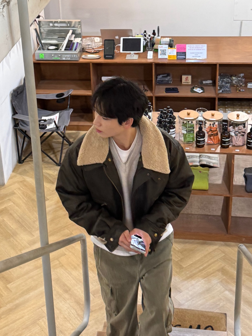 (남녀공용) 크래 공군 숏 무스탕 점퍼 / 겨울 오버 루즈 크롭 레더 가죽 자켓 이미지 8