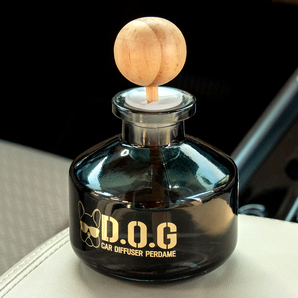 도그독 100ml 차량용 디퓨저 대쉬보드 자동차 백화점 방향제 블랙체리 - 상품 이미지