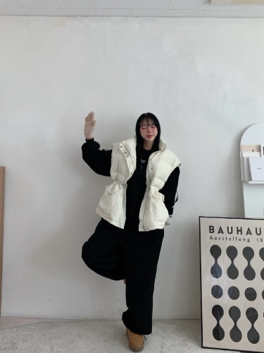 모먼트 조끼 - 상품 이미지