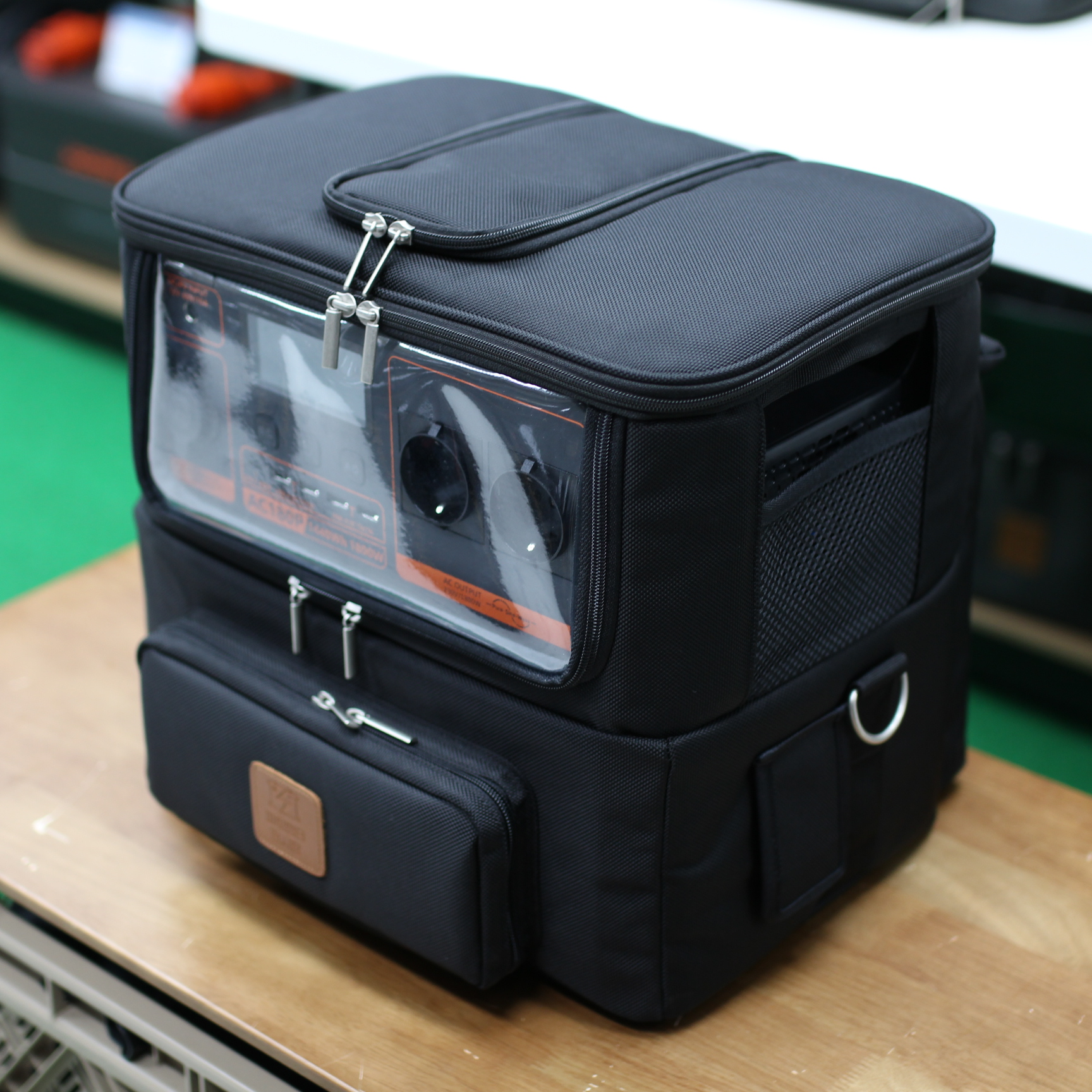 +자체제작가방 블루에티 AC180P 1,440W / 1800W 출력 인산철 파워뱅크 올인원파워뱅크 - 상품 이미지