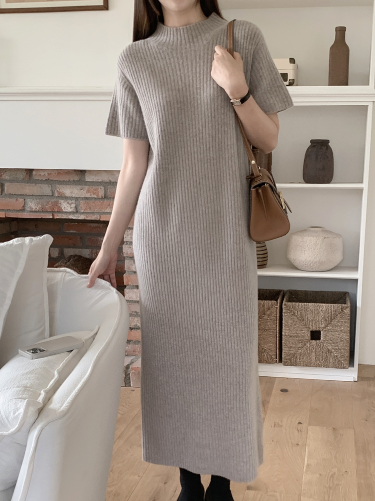 루즈핏 야크 울 홀가먼트 H라인 반목 터틀넥 원피스 반팔 여성 겨울 니트 롱 원피스