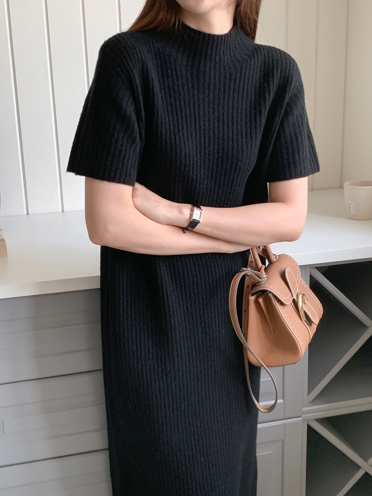 루즈핏 야크 울 홀가먼트 H라인 반목 터틀넥 원피스 반팔 여성 겨울 니트 롱 원피스