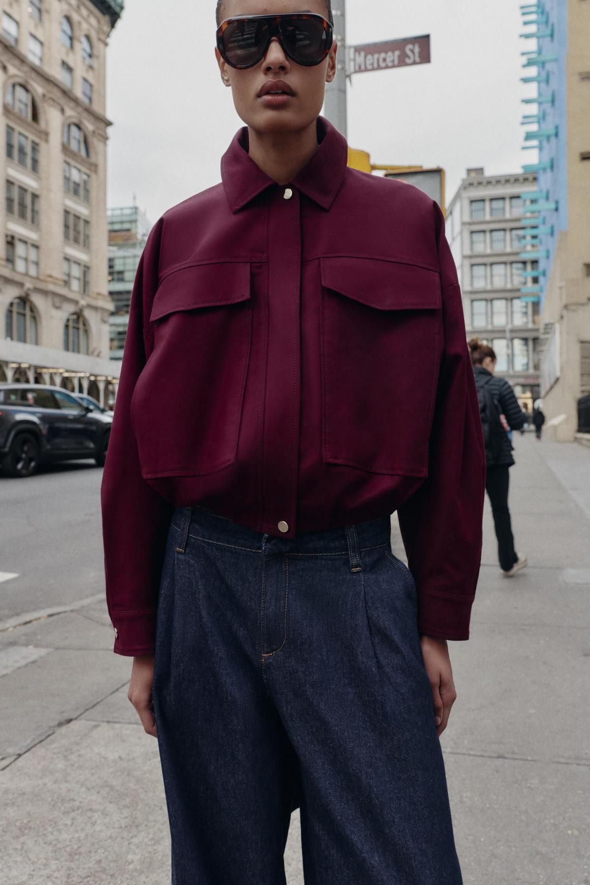 자라 오버핏 빅포켓 크롭 봄버 재킷 9195/595 BURGUNDY - 상세 이미지 3