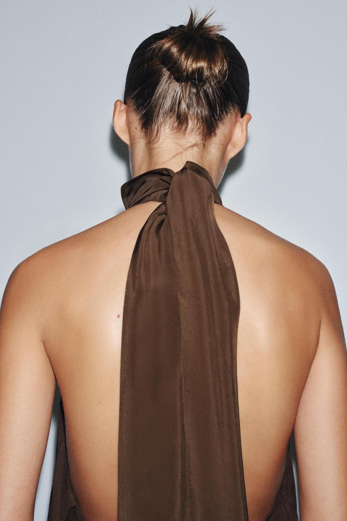 자라 비스코스 언밸런스 홀터넥 탑 9730/057 BROWN - 상세 이미지 4