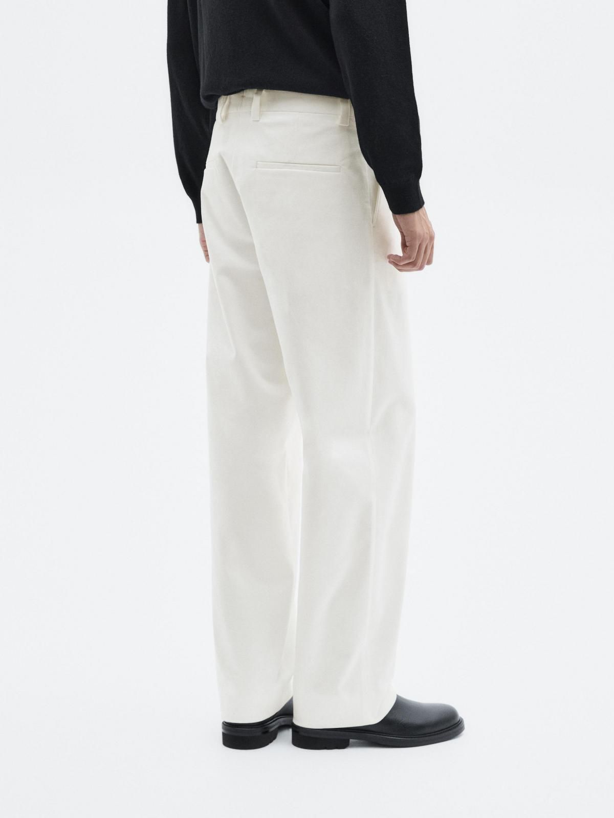 마시모두띠 한정판 벨벳 와이드핏 다트 팬츠 2807/880 WHITE - 상세 이미지 5