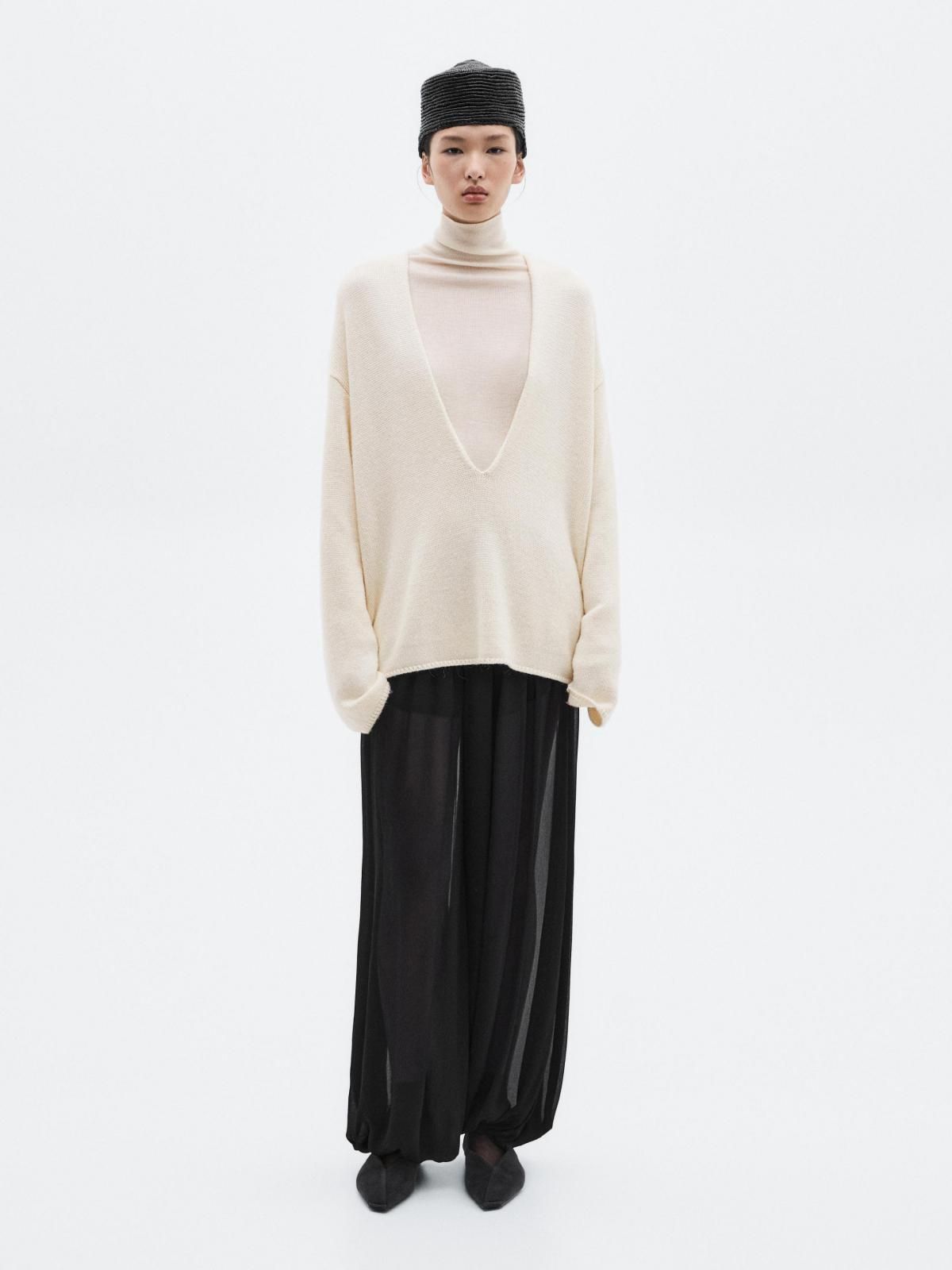 마시모두띠 프리미엄 알파카 실크 V넥 니트 스웨터 5602/555 OFF WHITE - 상세 이미지 2