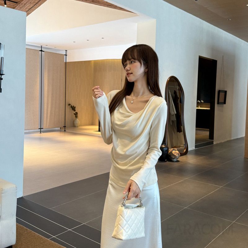 여성 긴팔티셔츠 가을 슬림핏 매력적인 이너웨어 칼라 스타일 캐주얼한 착용감 편안한 느낌 - 상세 이미지 4