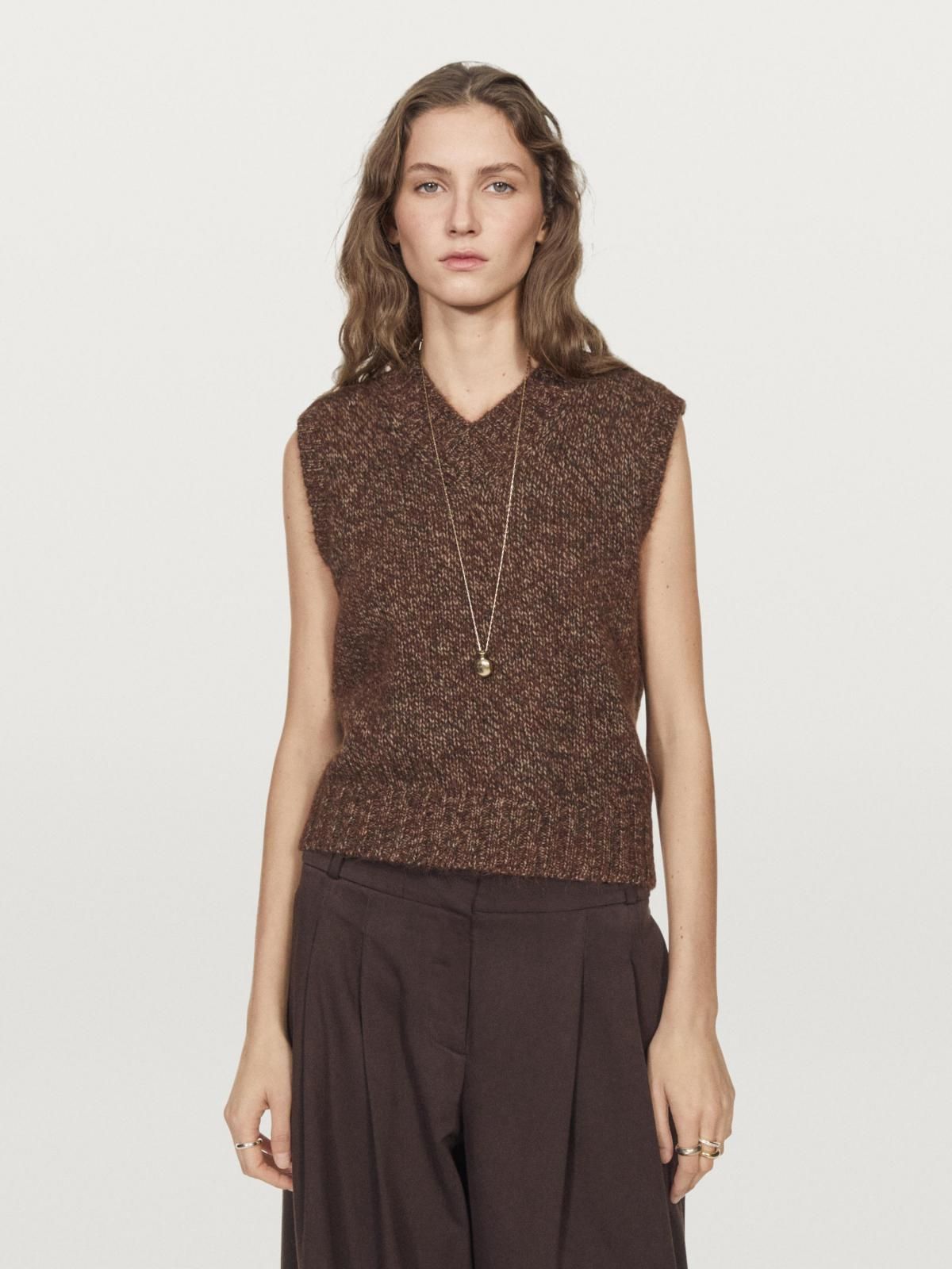 마시모두띠 브러쉬드 알파카 울 니트 브이넥 베스트 5787/929 REDDISH BROWN - 상세 이미지 3