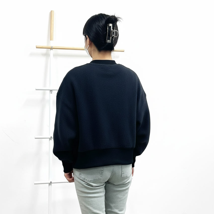 나이키 여자 루즈핏 플리스 크롭 맨투맨 티셔츠 DQ6845-010 이미지 8