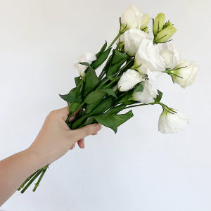 플로민스 리시안셔스 꽃다발 생화 택배 오래가는꽃 온라인꽃집 꽃배달 싼곳 ... 솔직 후기 | 실사용자 리뷰 분석 - 상품 이미지 3