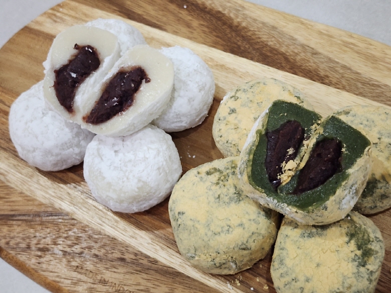 국내산 찹쌀로 만든 왕찹쌀떡 콩쑥개떡 세트 총12개입 이미지 6