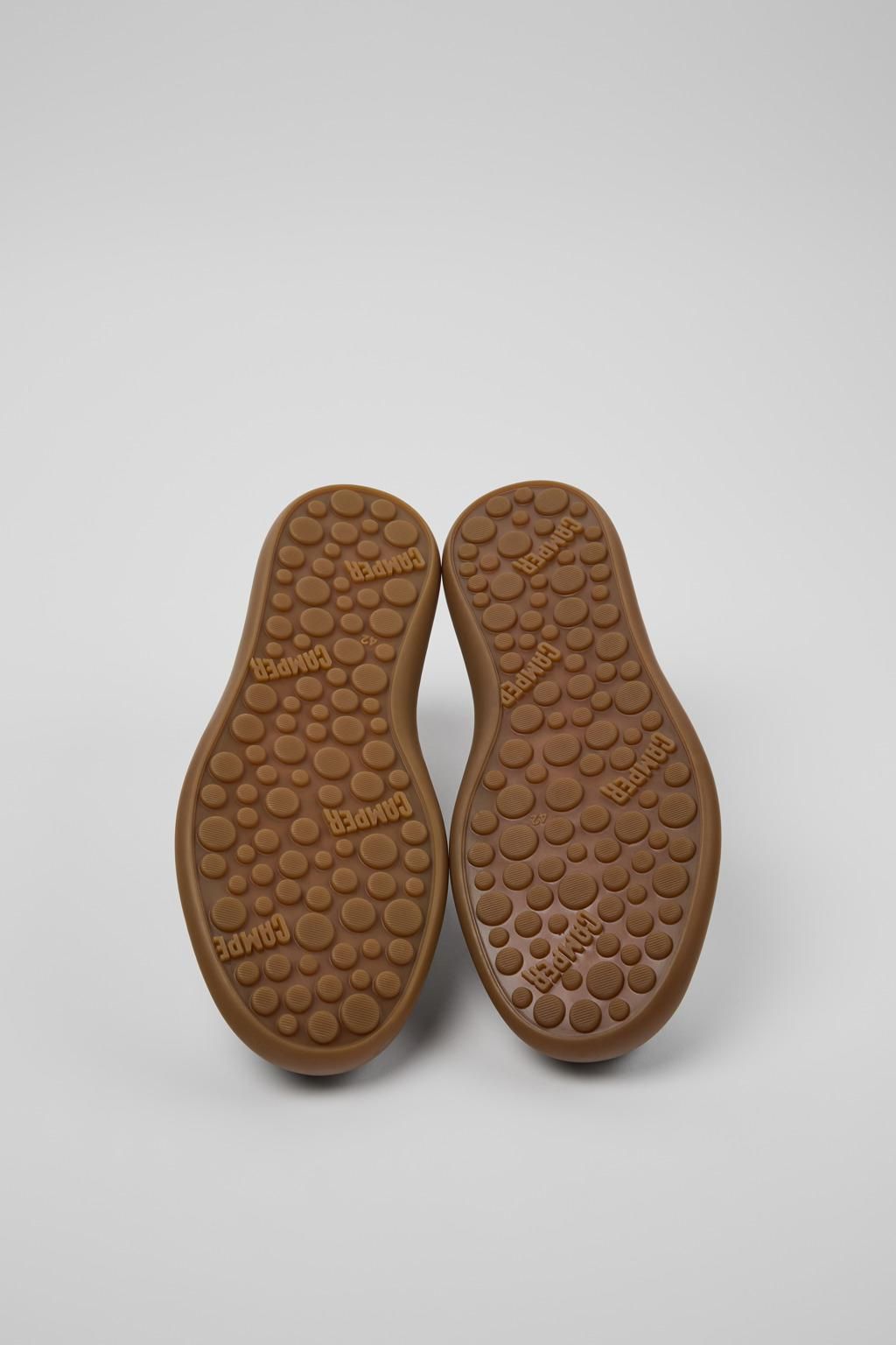 캠퍼 실버 누벅 레더 남성 스니커즈 Pelotas Soller K100937-013 GREY - 상세 이미지 5