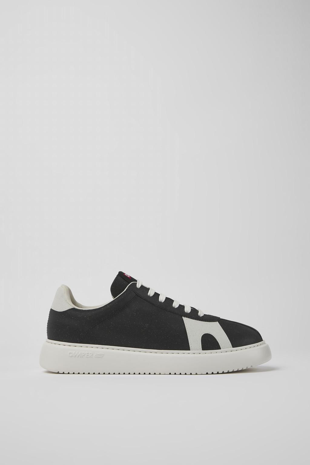 캠퍼 블랙 화이트 남성 스니커즈 Runner K21 K100874-002 BLACK - 메인 이미지