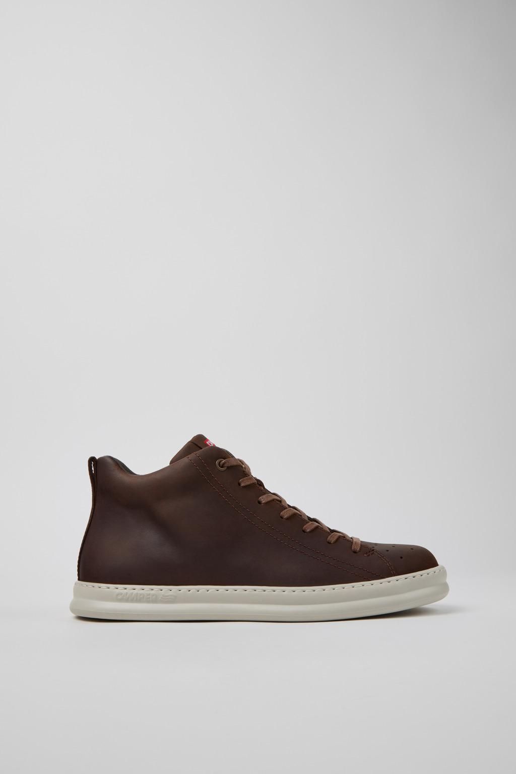캠퍼 테크니컬 브라운 누벅 앵클부츠 Runner K300347-014 BROWN - 상품 이미지