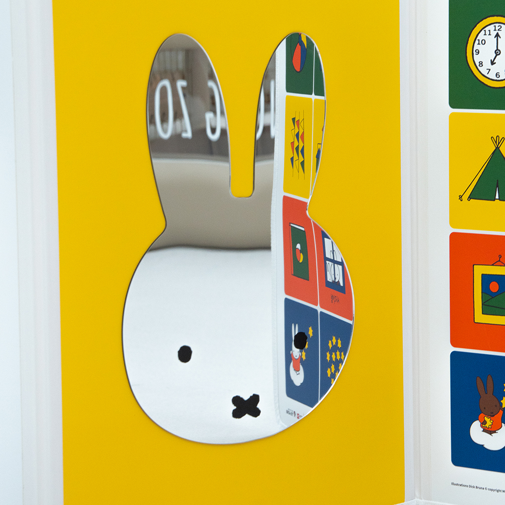 에이든 미피 안전 아크릴 거울 붙이는 거울 벽걸이 화장실 인테리어 miffy 토끼