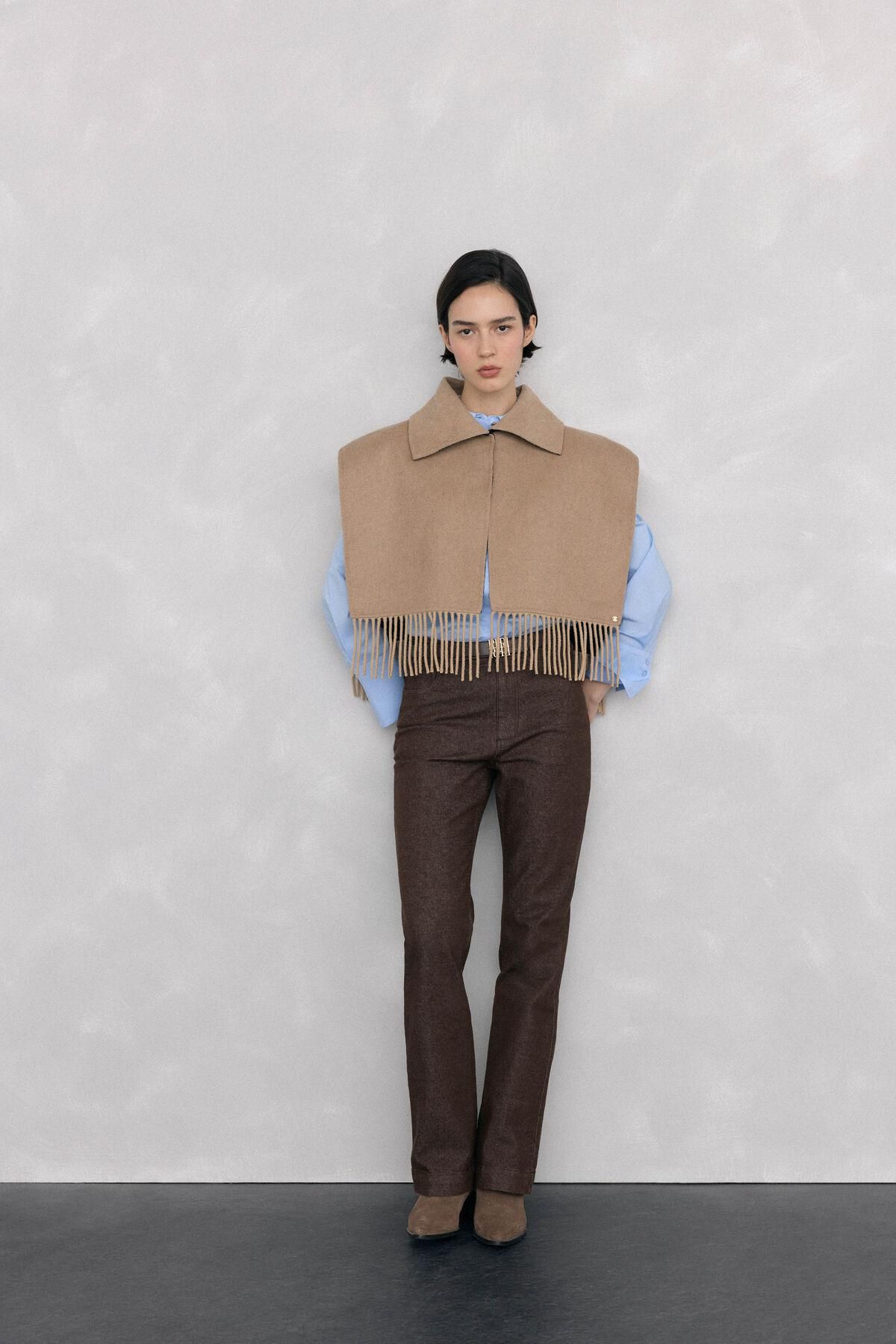 페드로 델 이에로 리버서블 프린지 울 숏 케이프 베스트 4962475 BEIGE - 상세 이미지 2
