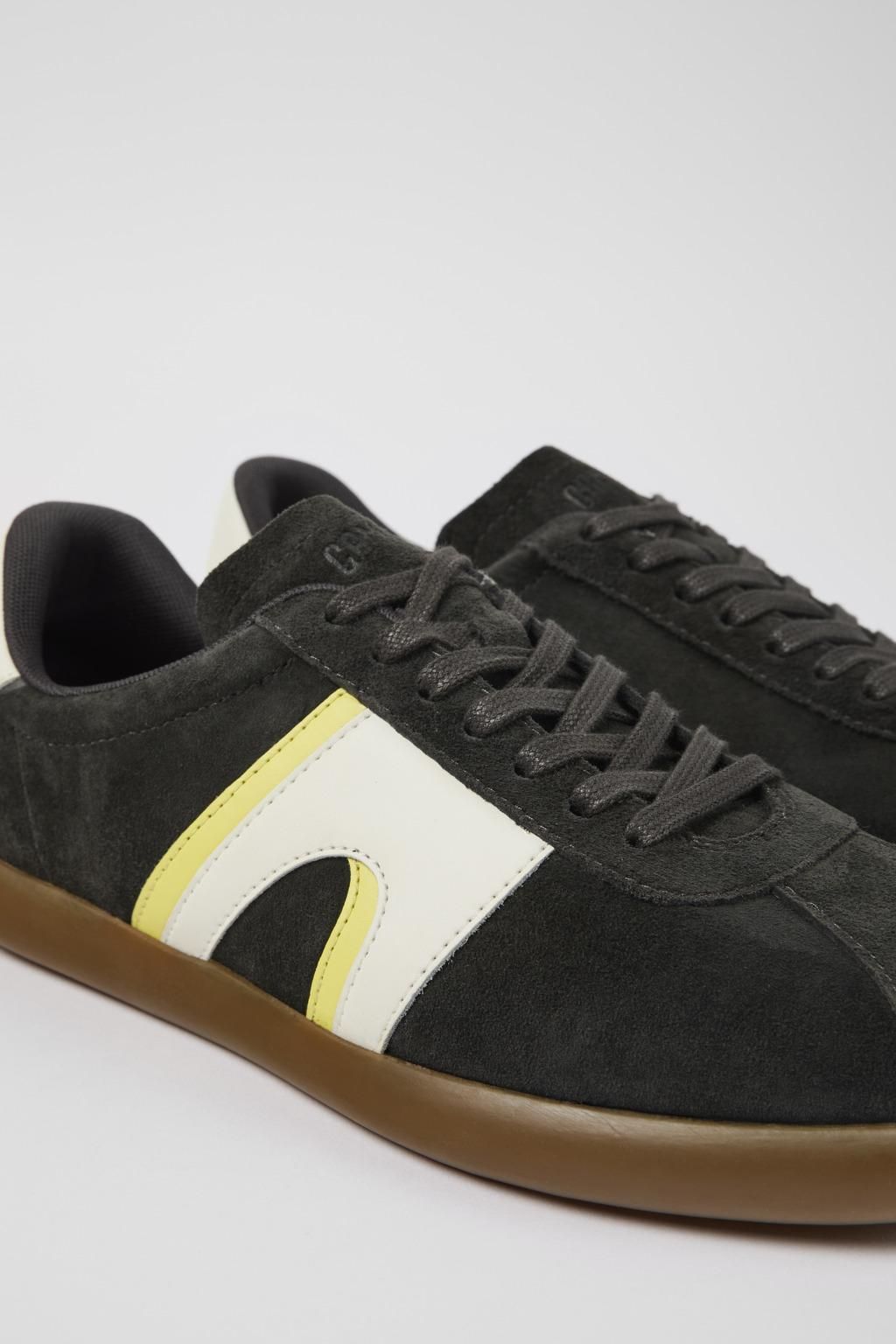 캠퍼 그레이 누벅 레더 스니커즈 Pelotas Soller K100937-002 GREY - 상세 이미지 2