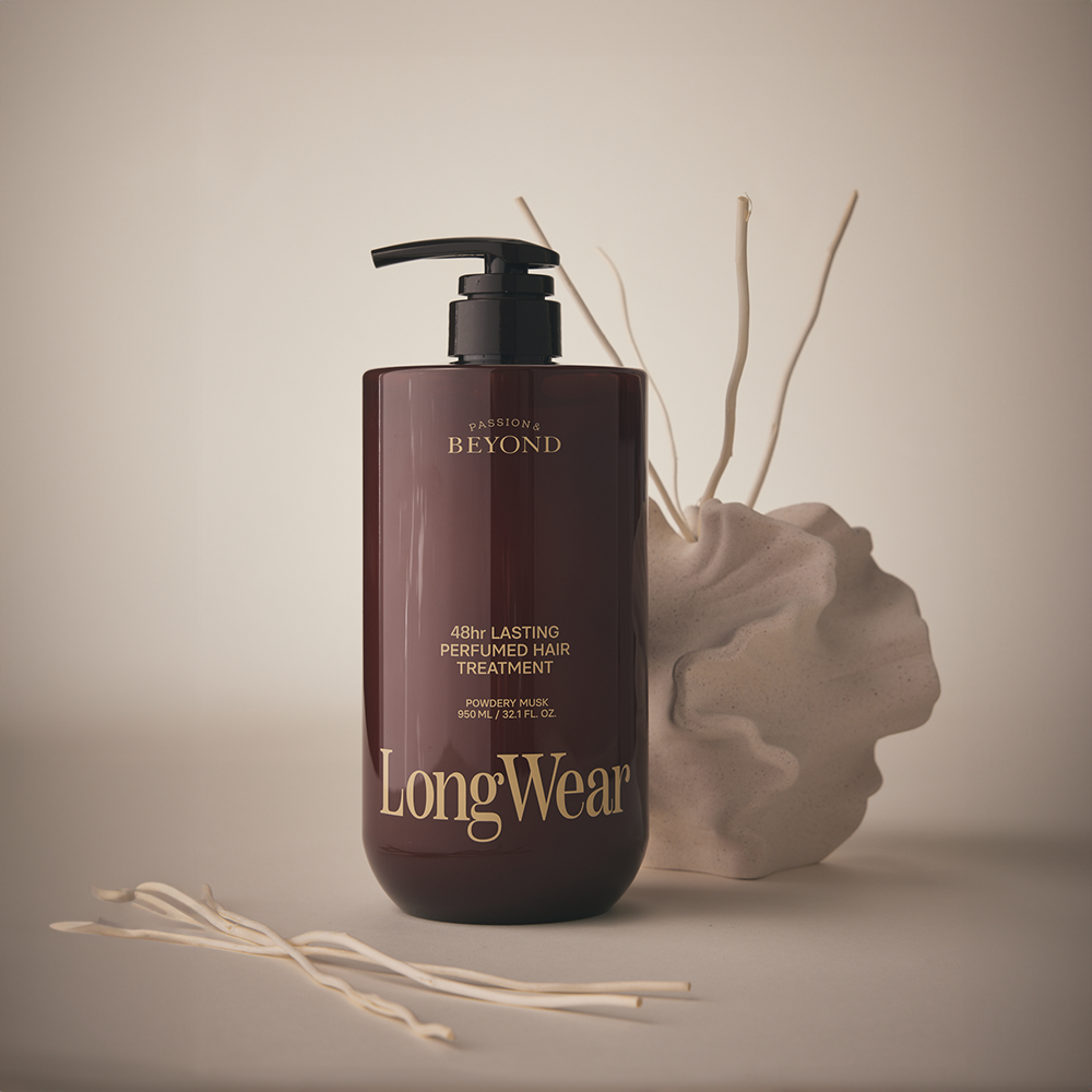 비욘드 롱웨어 퍼퓸드 트리트먼트 파우더리 머스크 950 mL - 메인 이미지