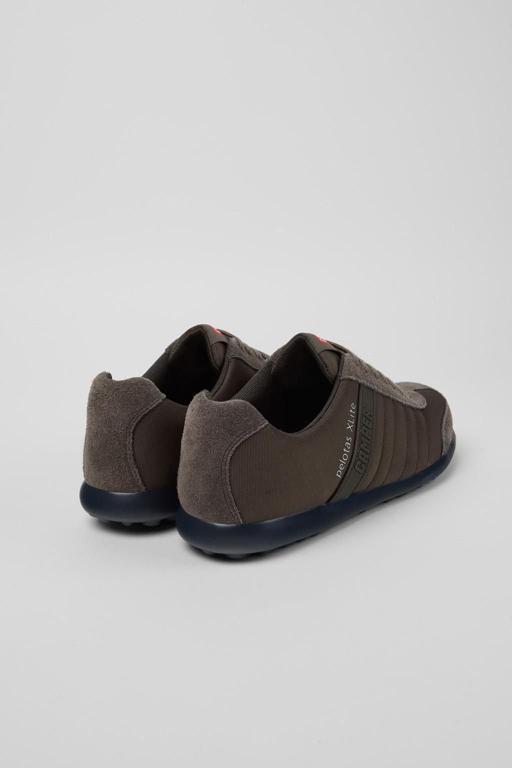 캠퍼 캐주얼 브라운 로우탑 스니커즈 Pelotas XLite 18302-137 BROWN GRAY - 상세 이미지 3