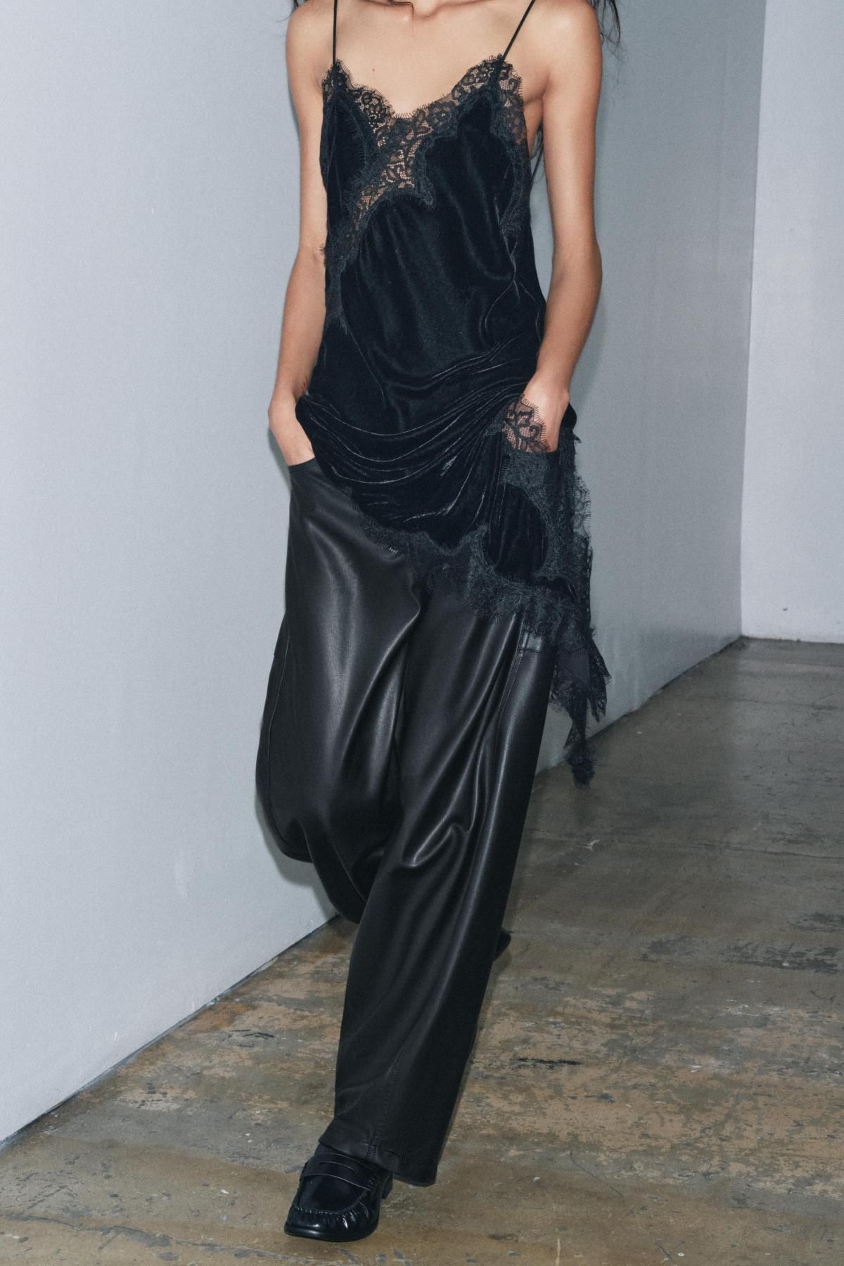 자라 테크니컬 레더 와이드 팬츠 9357/910 BLACK