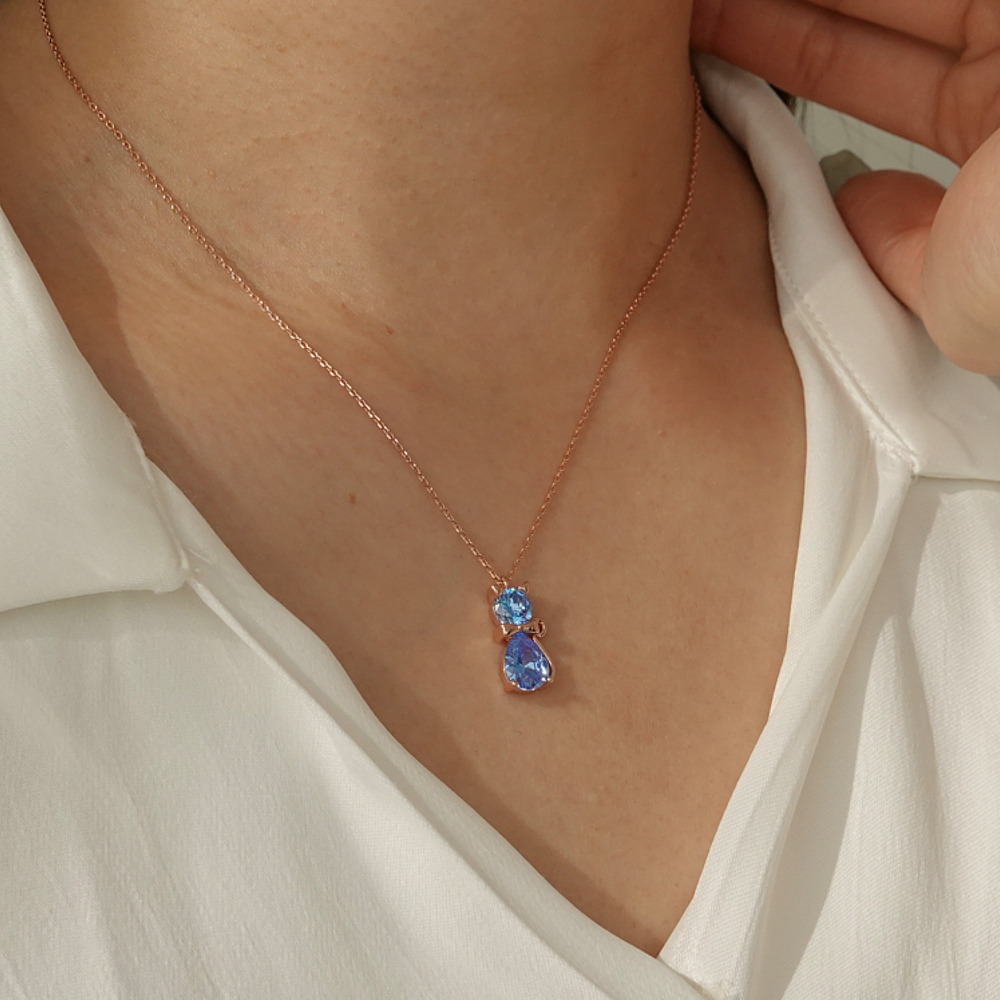 [Color Cubic] 모노그래프 패리스 여성 주얼리 큐빅 펜던트 고양이 핑크 블루 데일리목걸이 Blue - 상세 이미지 5
