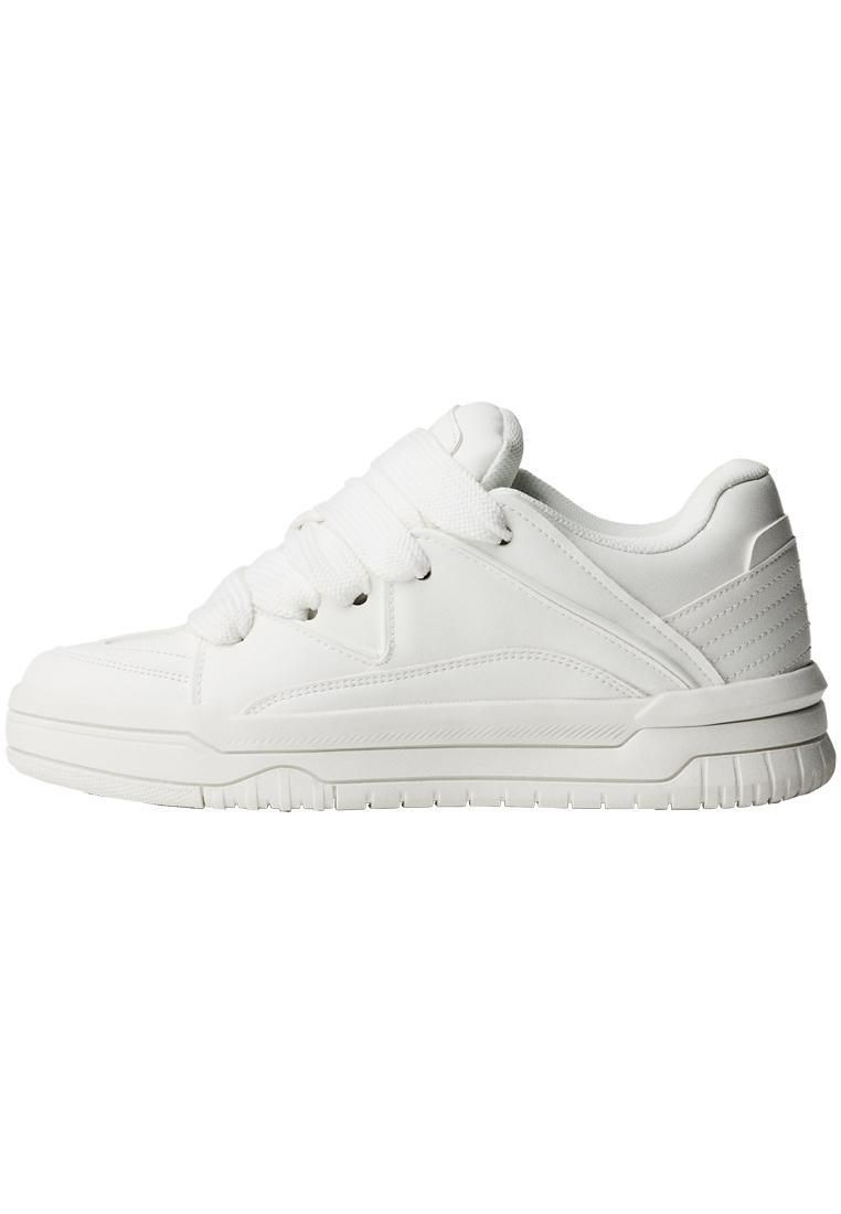 버쉬카 청키 트렌디 스케이터 로우탑 스니커즈 2411/664 WHITE 이미지 6