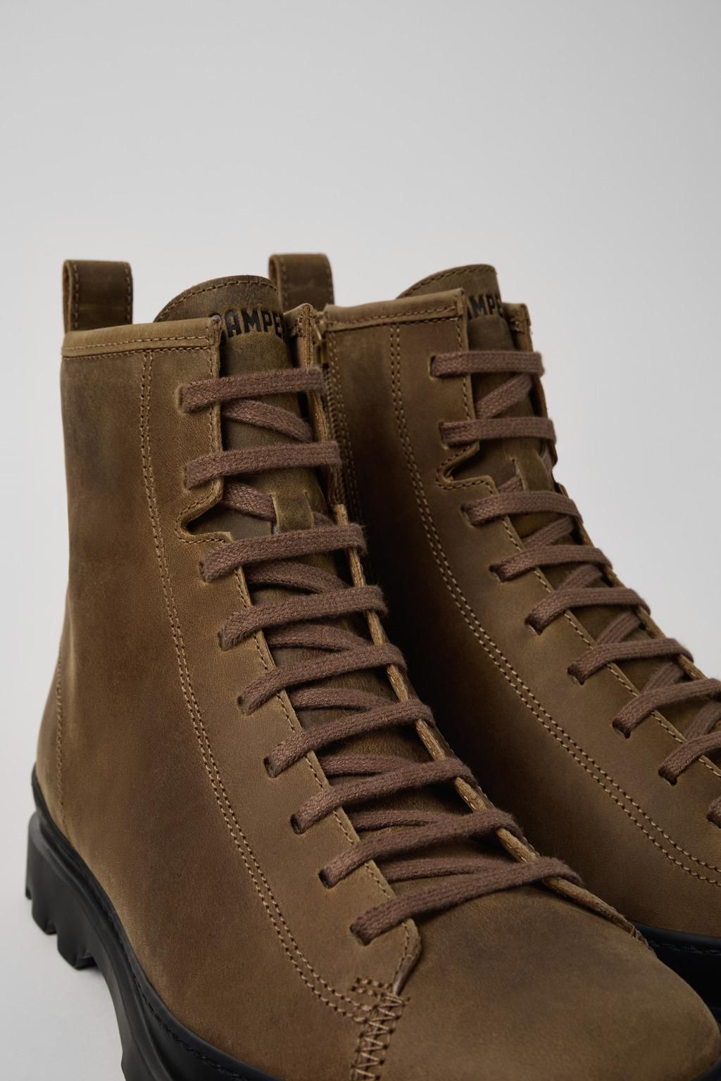 캠퍼 레이스업 누벅 미들 부츠 브라운 Brutus K300245-038 BROWN - 상세 이미지 2