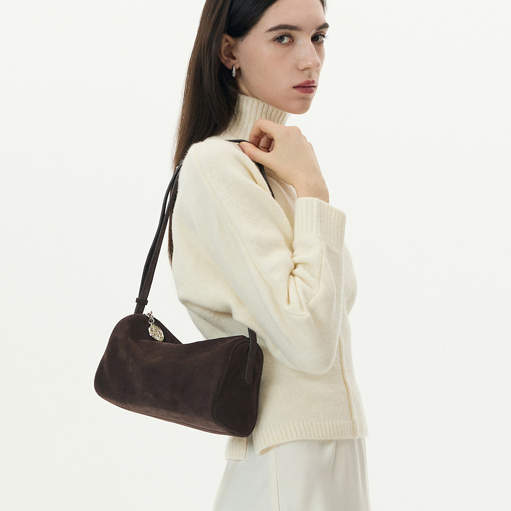 [앤오즈] 피디 미디엄 스웨이드 레더 보스턴 숄더백 2컬러