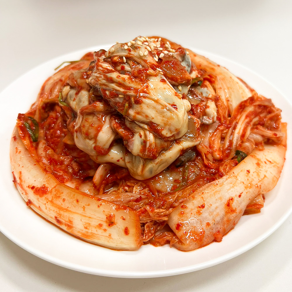 국내 당일제조 싱싱한 알배기 생 굴 배추 겉절이 생굴겉절이 김치 1kg 2kg - 메인 이미지