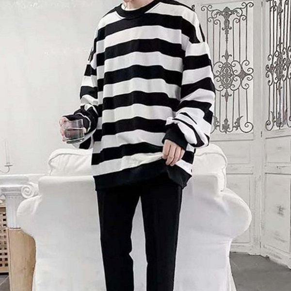 루즈핏 남자 스트라이프 티셔츠 단가라 남성 오버핏 티셔츠 - 상품 이미지