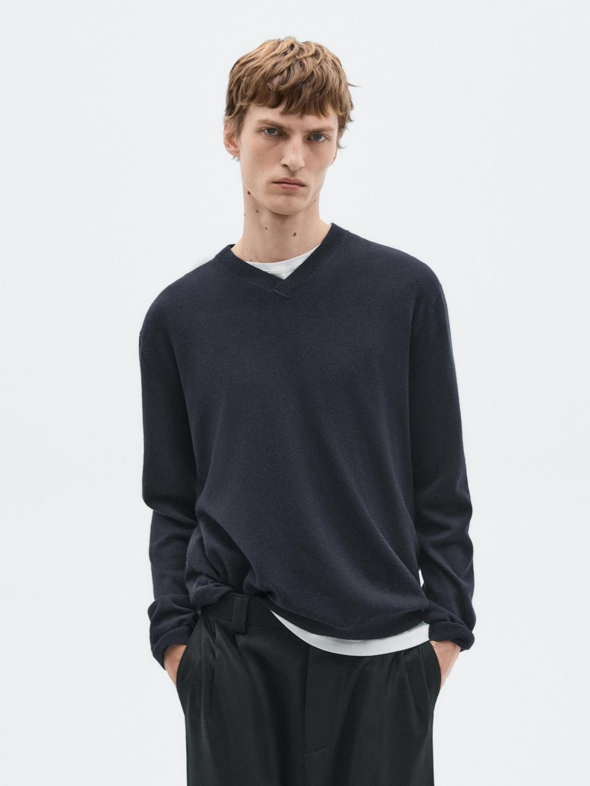 마시모두띠 한정판 울 캐시미어 브이넥 니트 스웨터 0955/880 NAVY BLUE - 상세 이미지 3