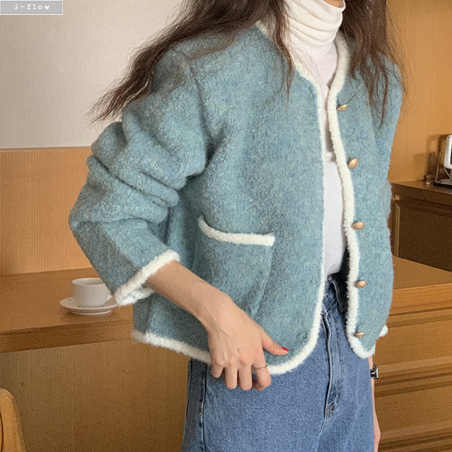 포호 라운드 금장 부클 배색 가디건 3col 가을 겨울 세미 크롭 도톰 포켓 제이플로우 - 상세 이미지 2