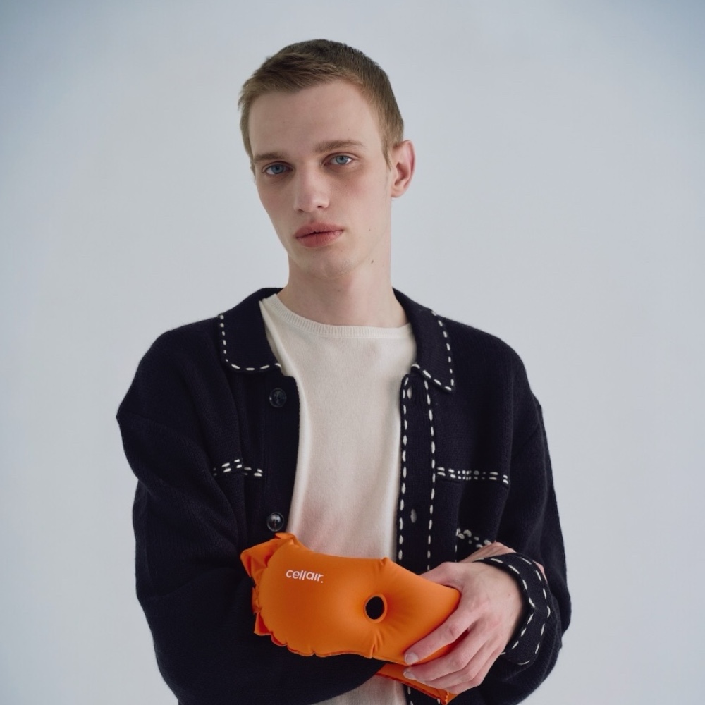 셀레어 에어 펌프 넥필로우 여행용 가벼운 휴대용 비행기 기내용 목 베개 캠핑 쿠션