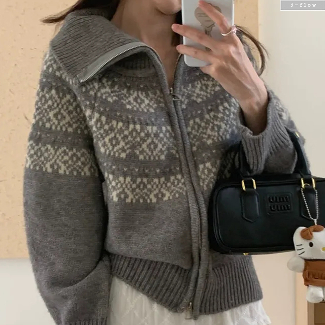 눈꽃송이 오버핏 자가드 울 니트 집업 3col 겨울 봄 하프 루즈핏 카라넥 제이플로우 - 메인 이미지