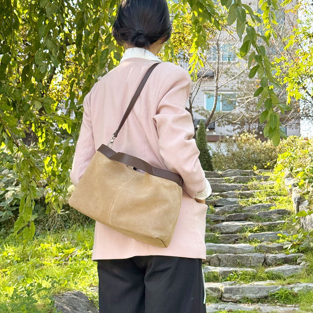 스웨이드 소가죽 토트 크로스백 대학생 여대생 엄마 여친 핸드백 가방선물 빅사이즈 토트백 이미지 6