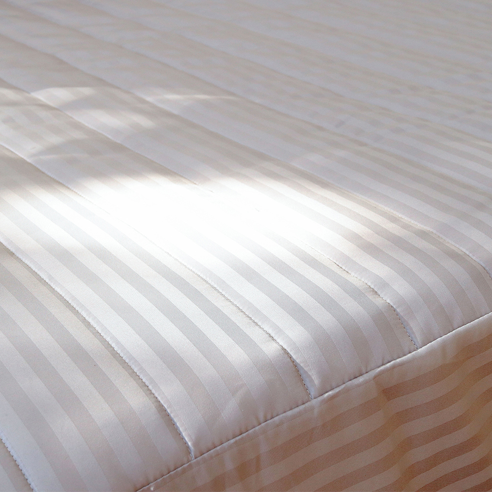 프리즈 먼지없는 호텔식 스트라이프 마이크로 도비 사계절 침대 매트리스 커버 누빔 Q
