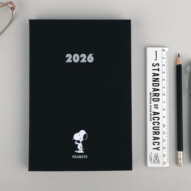피너츠 2026년 스누피 다이어리 먼슬리 B6 26년 하드커버 양장 다이어리 2026 - 상품 이미지