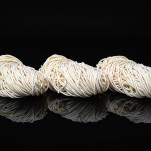 마츠바라 일본 돈코츠라멘 3인분 세트 (스프3개 + 멘도코로 생면125g... 맛있게 먹은 솔직 후기 - 상품 이미지 4