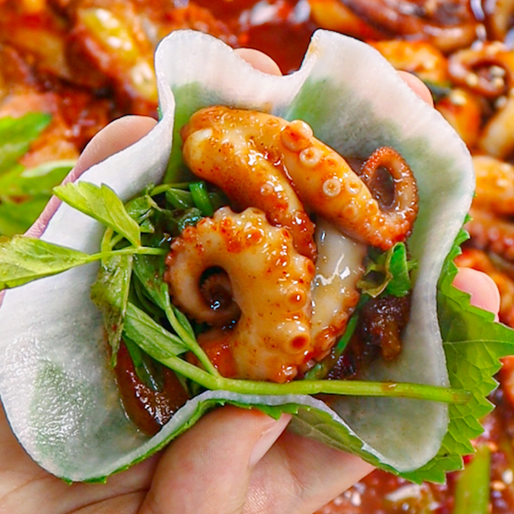 신내린쭈꾸미 매운 양념 쭈꾸미볶음 밀키트 300g, 1개 - 상품 이미지