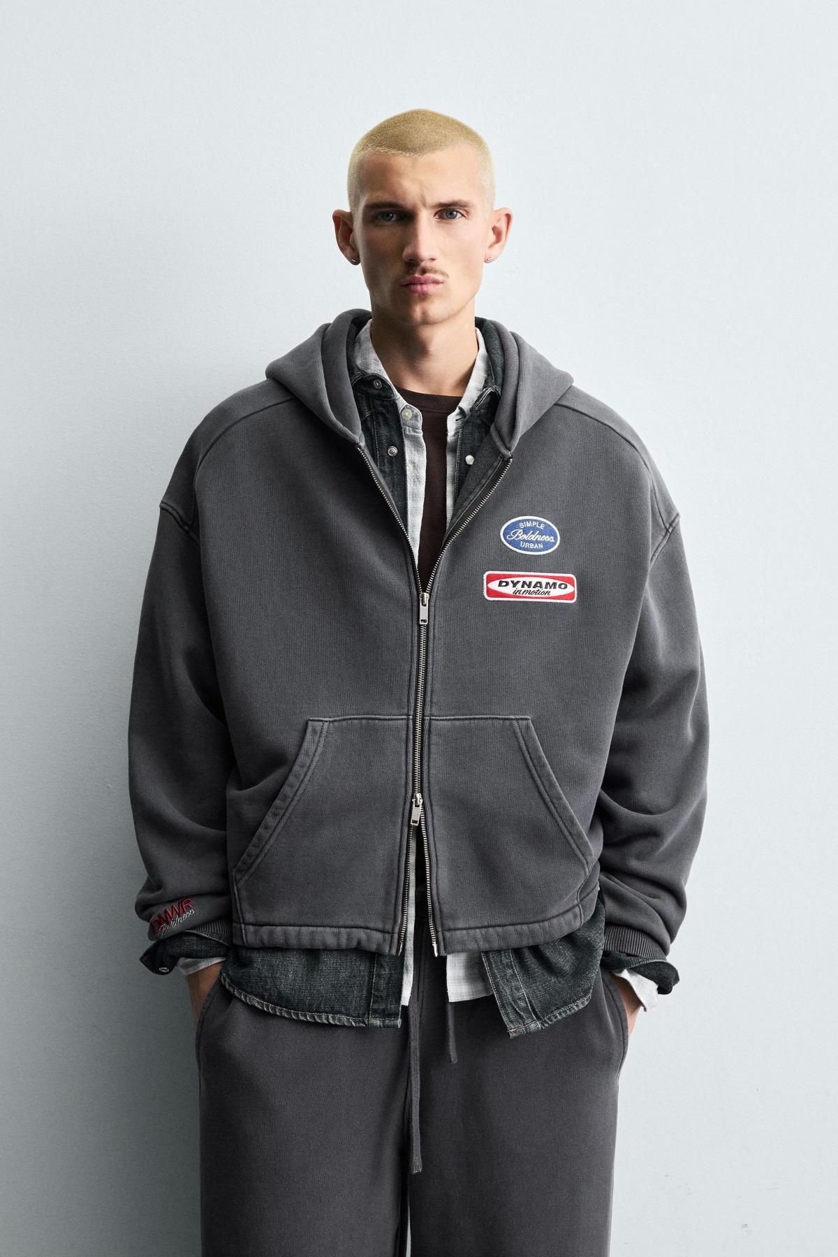 자라 워싱 스트리트 패치 후드 집업 4393/322 ANTHRACITE GREY - 상세 이미지 3