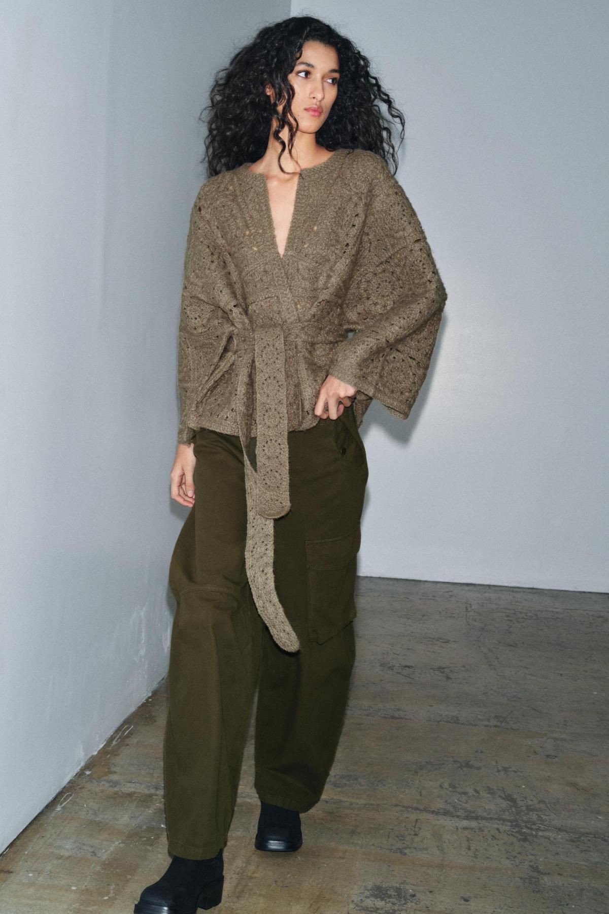 자라 레이스 오픈니트 벨티드 라운드넥 가디건 1957/107 LIGHT KHAKI - 상세 이미지 2