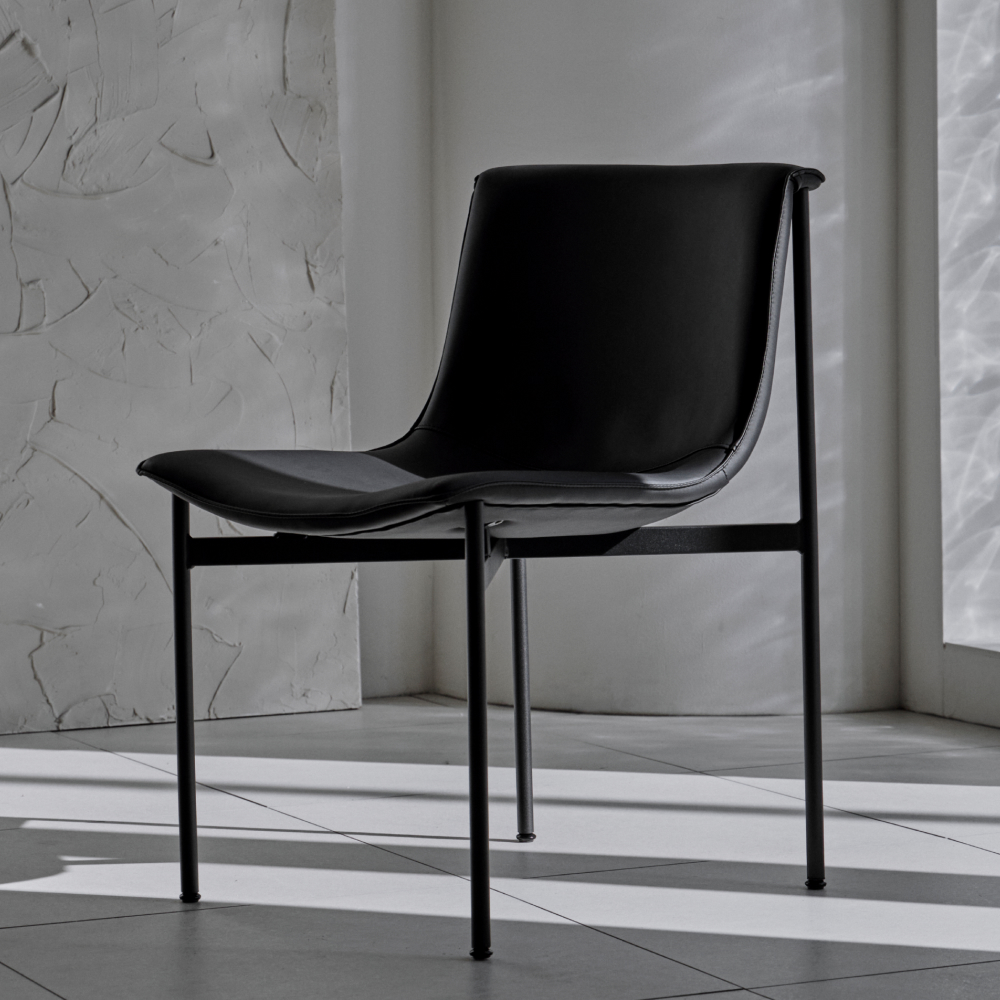 라프 아만 체어 블랙/아이보리 식탁 카페 인테리어 식탁의자