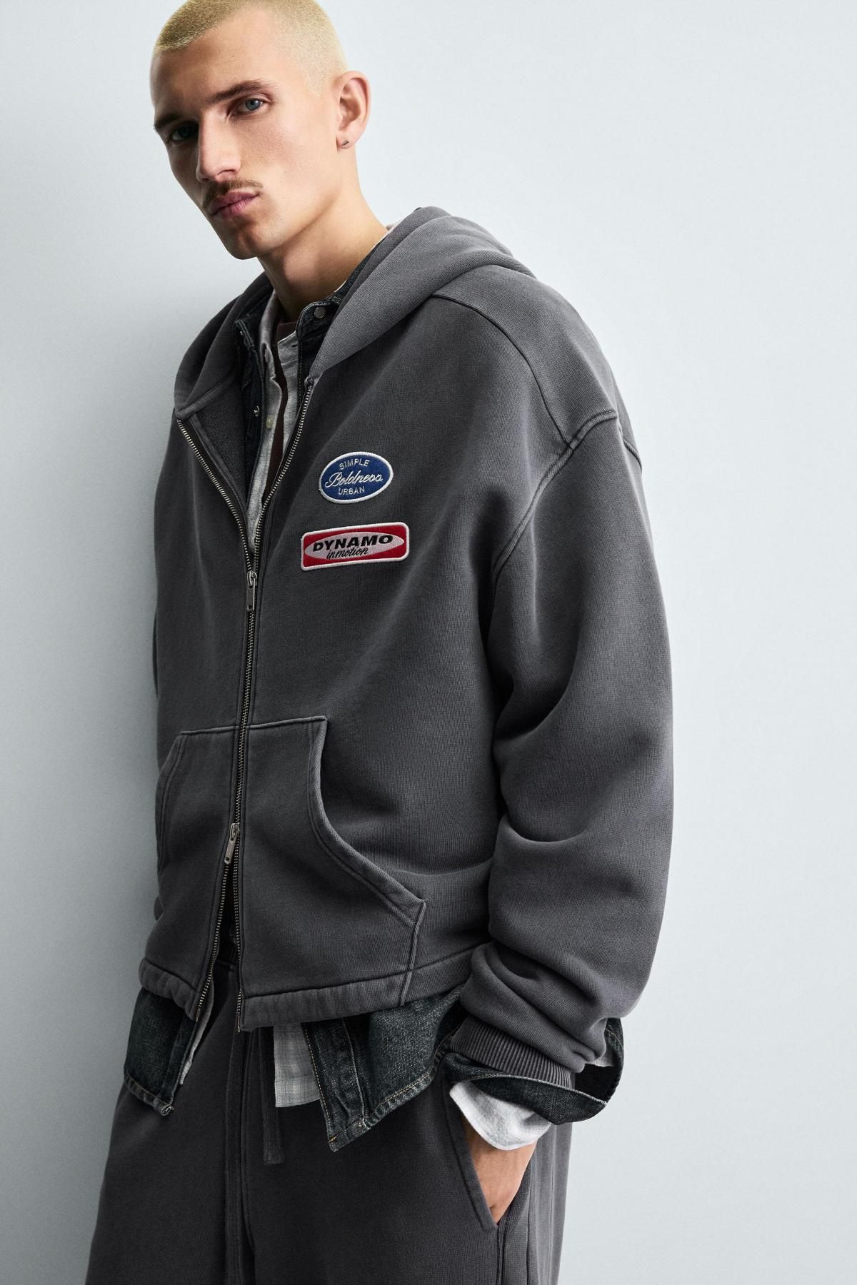 자라 워싱 스트리트 패치 후드 집업 4393/322 ANTHRACITE GREY 이미지 7