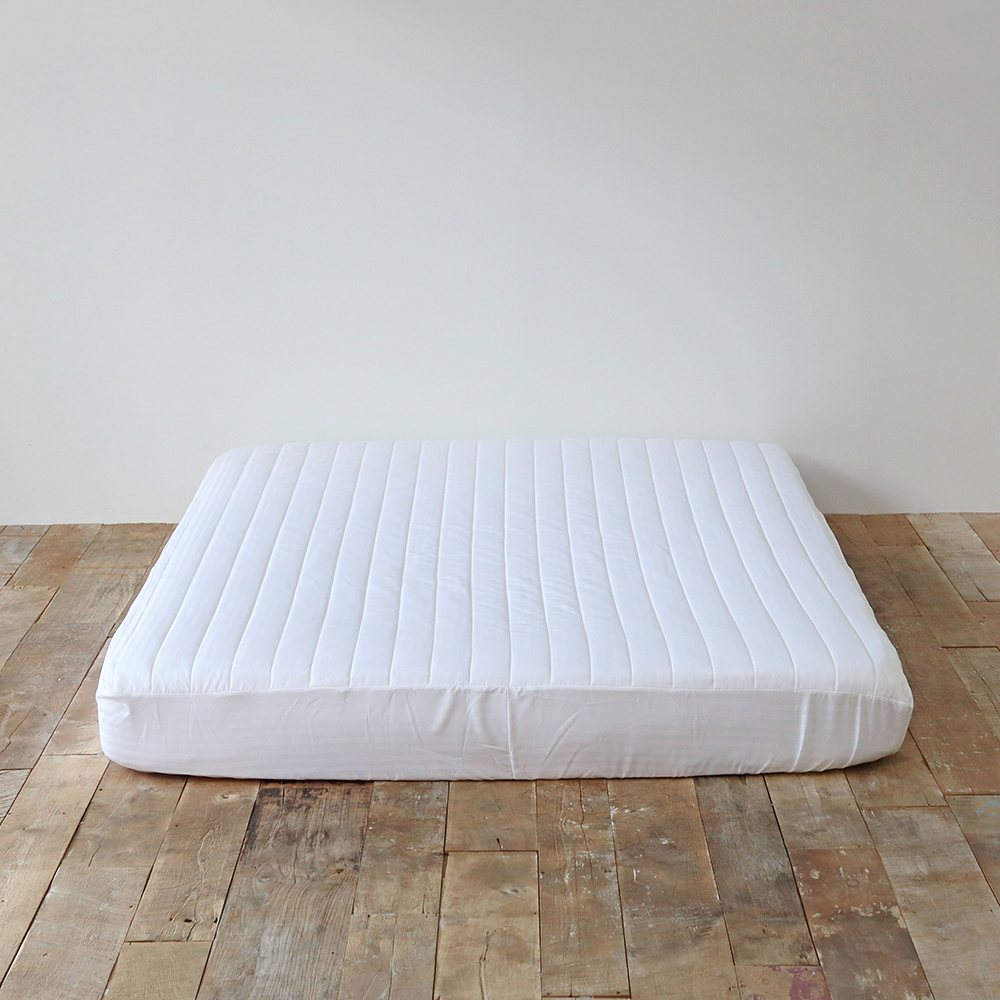프리즈 먼지없는 호텔식 스트라이프 마이크로 도비 사계절 침대 매트리스 커버 누빔 Q